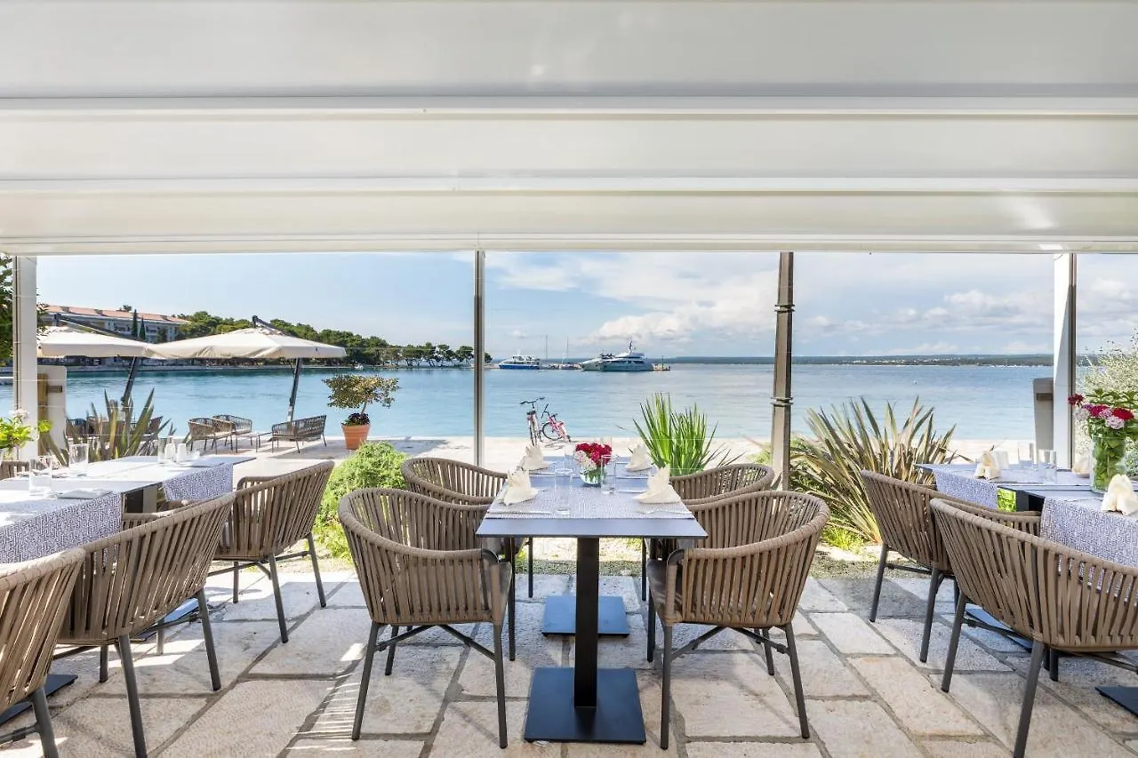 Brijuni Hotel Neptun 3*,